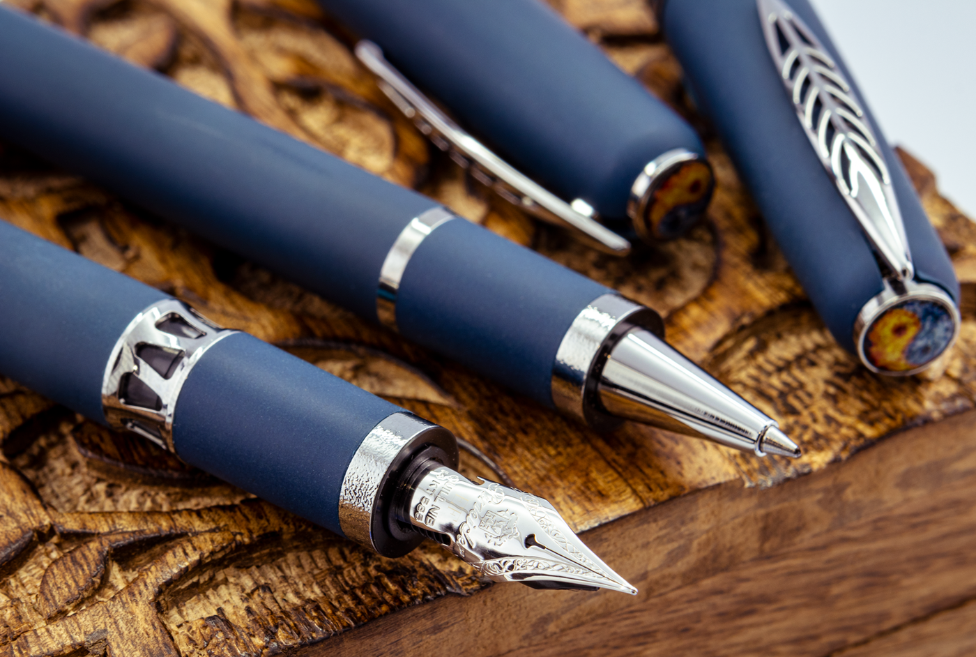 Pineider has been applying traditional Italian methods to the production of the world renowned hand-dyed watermarked papers, leather goods, exclusive custom stationary, desk sets and selected home furniture.