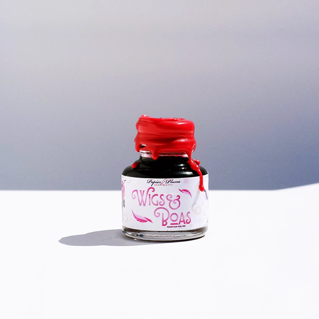 Papier Plume Wigs & Boas