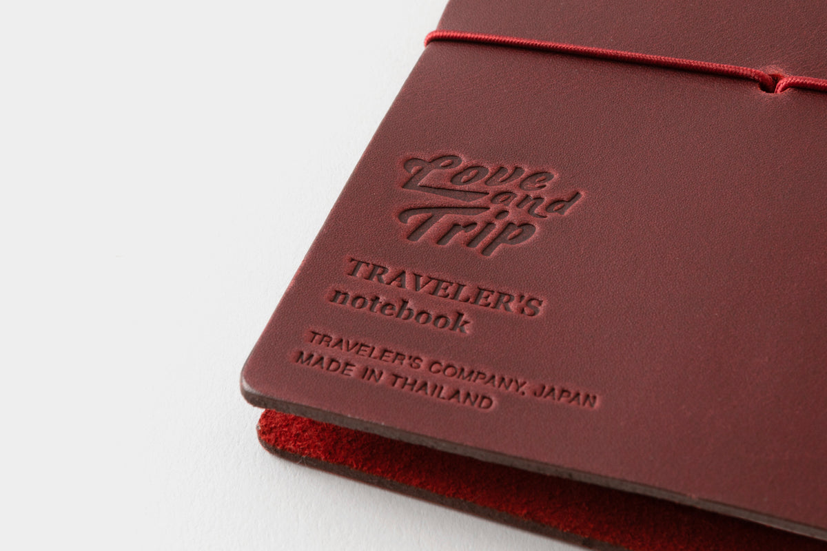 TRAVELER'S COMPANY Traveler's Regular Notebook - Love And Trip