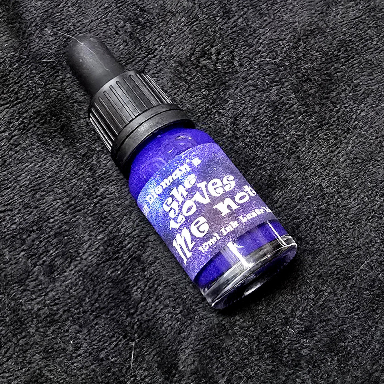 Van Dieman's Ink Lustr' Lixir - She Loves Me Not