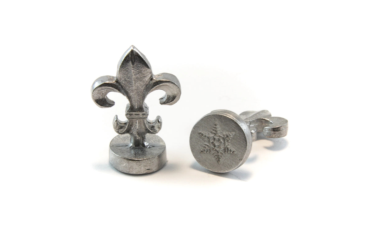 Global Solutions Metal Wax Seal 3/4" with Fleur-de-lis handle - Snowflake