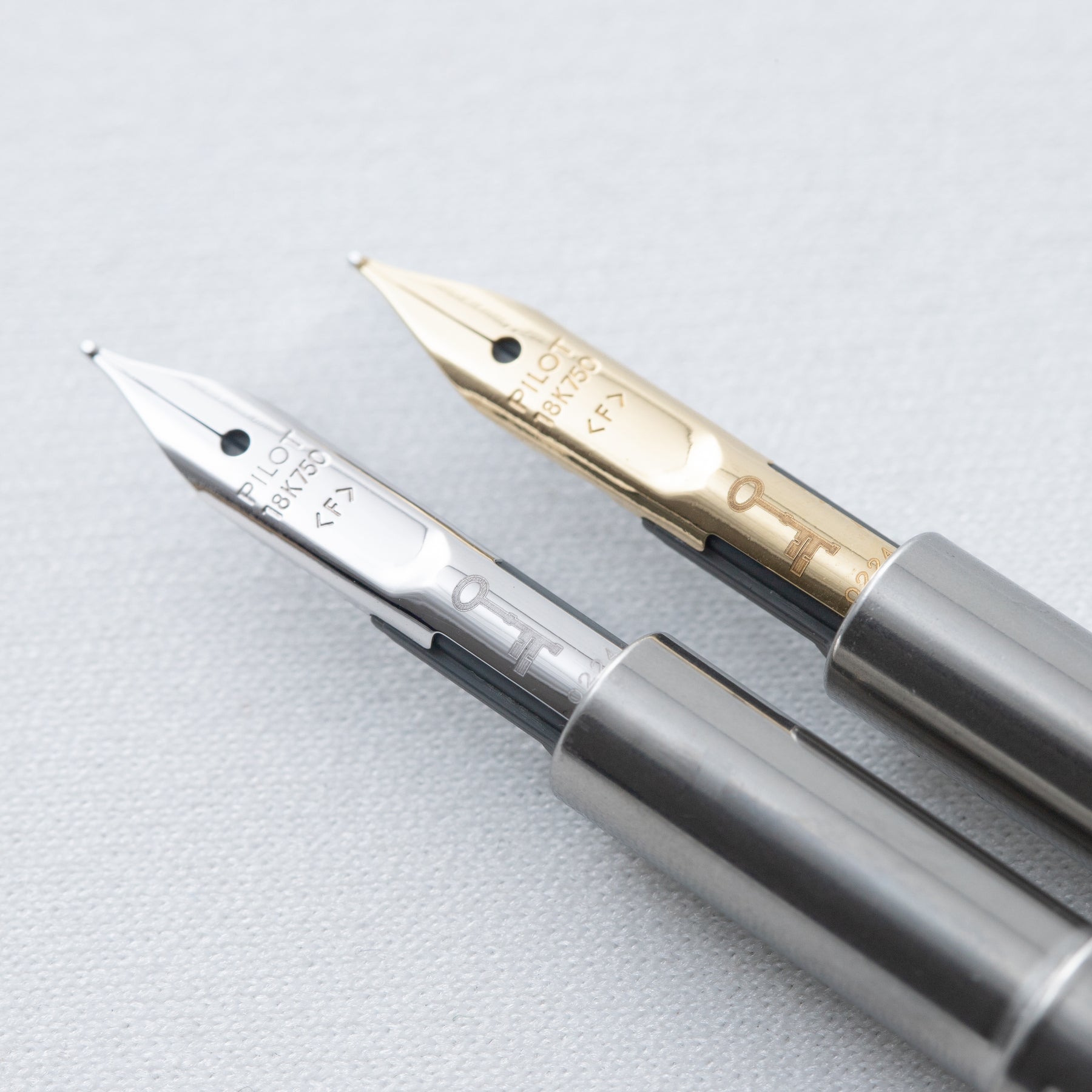 Nagasawa Original Kobe Gradation Higashi Kawasaki Harbor MInt Gold Trim