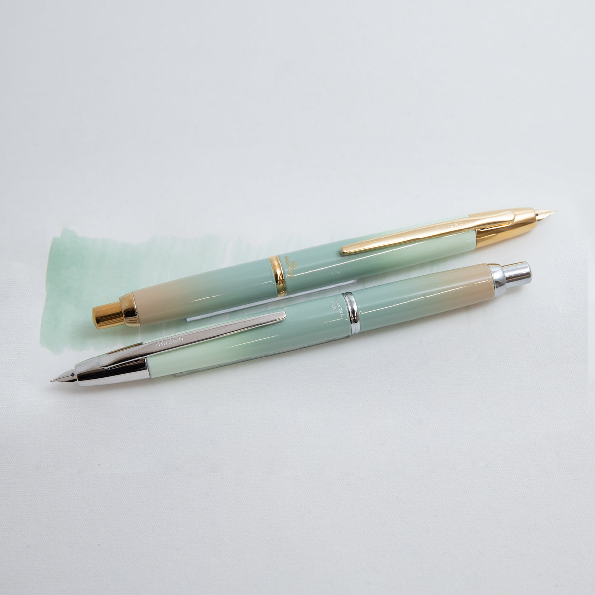 Nagasawa Original Kobe Gradation Higashi Kawasaki Harbor MInt Rhodium Trim