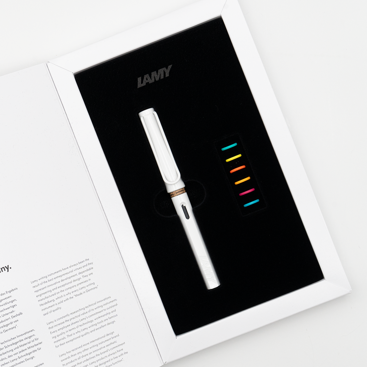 Lamy Safari Fountain - White Set with Multicolor Rings