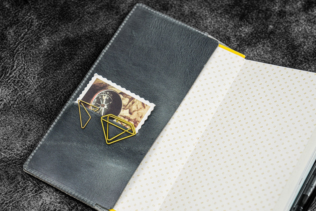 Galen Leather Slim Hobonichi Weeks Planner Cover- Crazy Horse Smoky