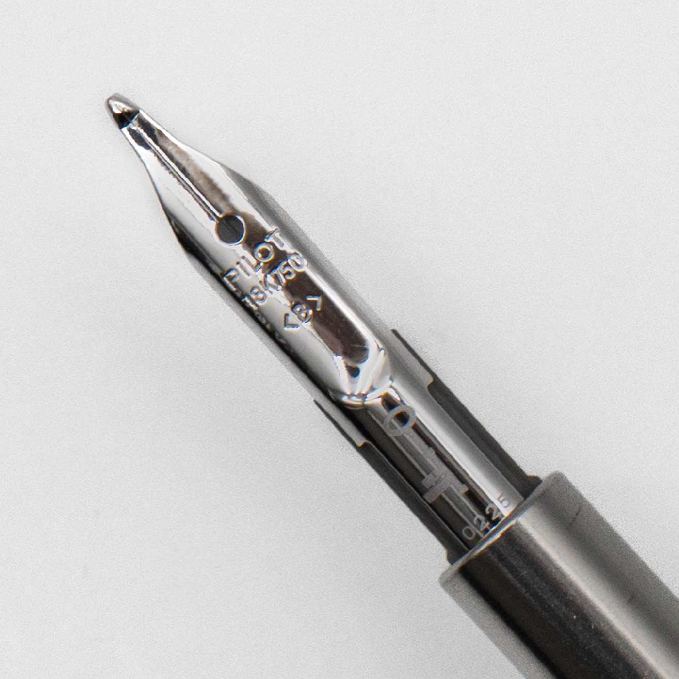 Nagasawa Original Kobe Gradation Higashi Kawasaki Harbor MInt Rhodium Trim