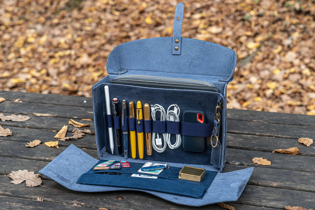Galen Leather Co. Writer's Medic Bag - Crazy Horse Navy Blue
