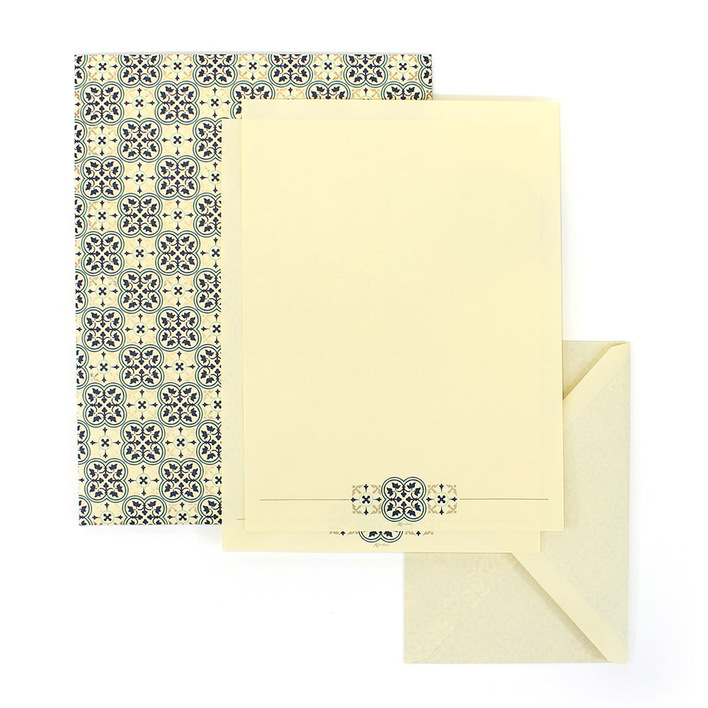 San Lorenzo Writing Sheet Portfolio - Quadrilobo