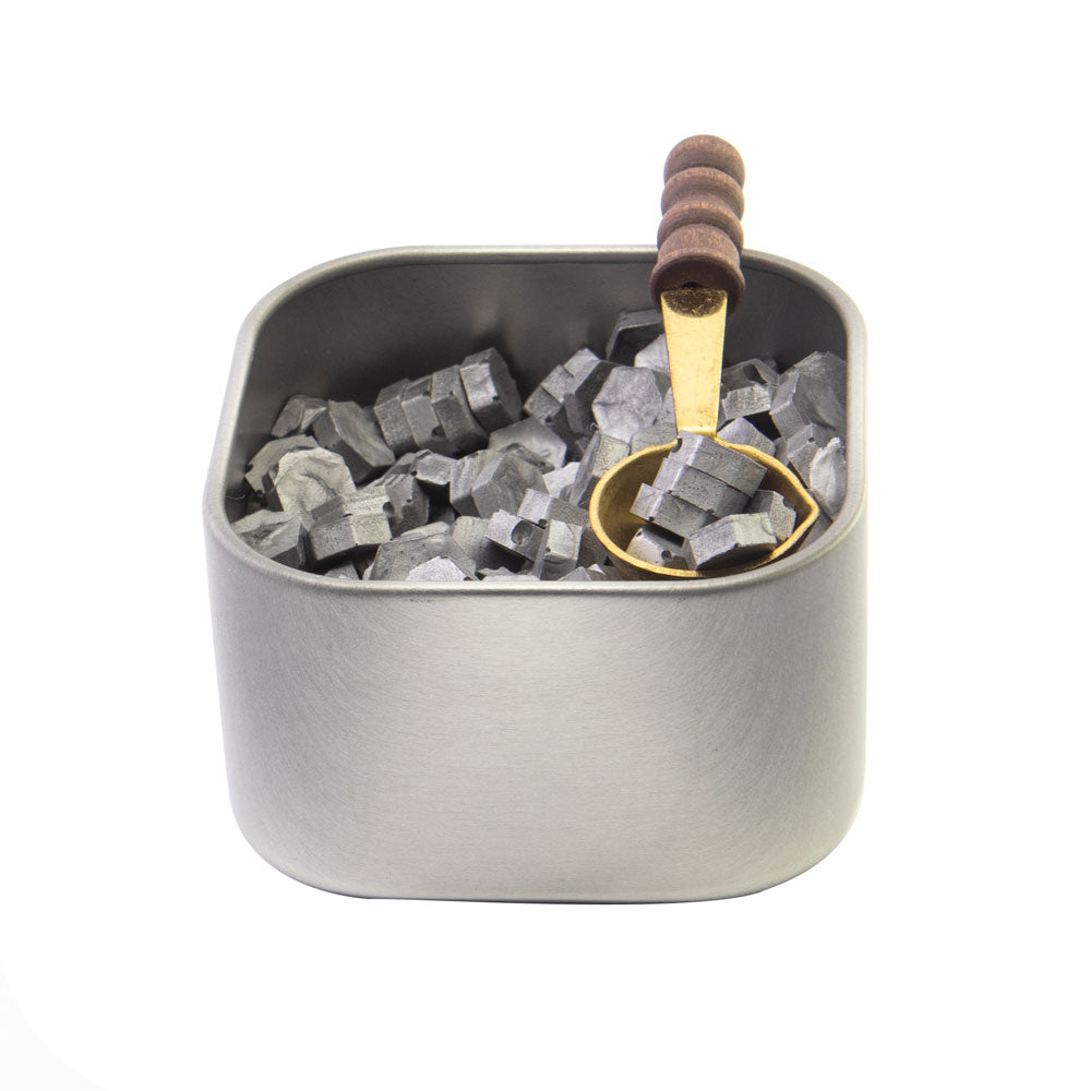 Freund Mayer Sealing Wax Beads in Tin with Spoon- Metallic Silver