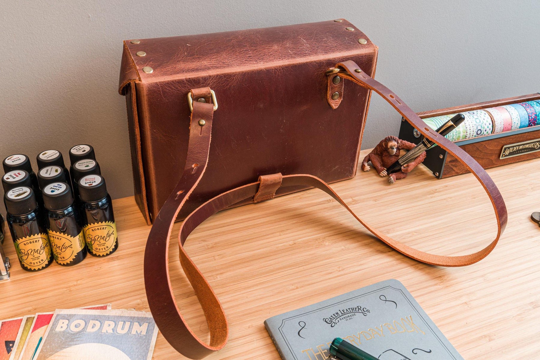 Galen Leather Co. Writer's Medic Bag- Crazy Horse Tan