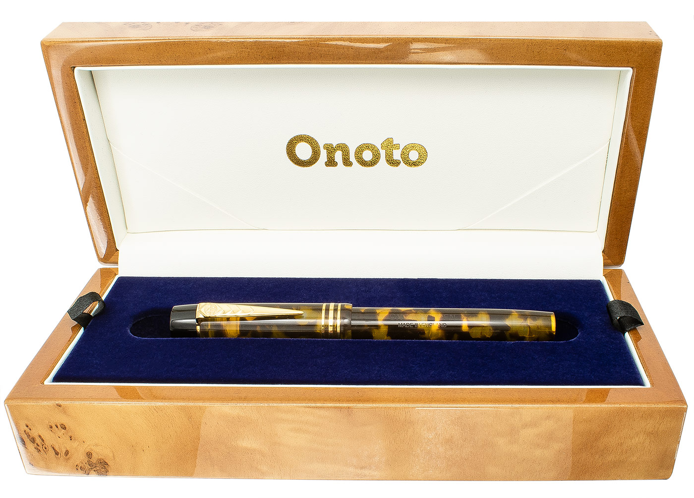 Since 1905, classic craftsman-made Onoto fountain pens have been cherished for their reliability, their innovation and their style in every corner of the world. Pen-lovers, collectors, and connoisseurs have all appreciated the timeless elegance