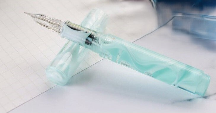 Teranishi Guitar Glass Dip Pen - Mint Green
