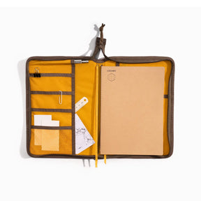 LOCHBY - Field Folio B5