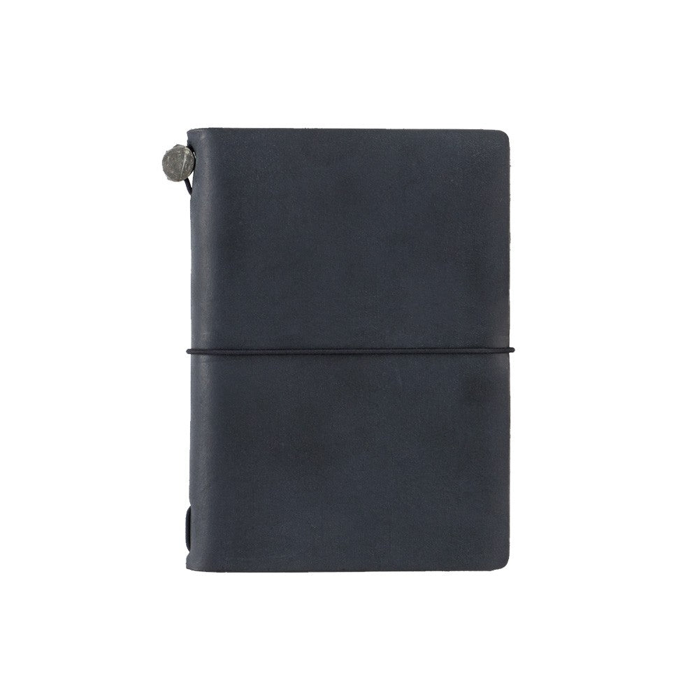 TRAVELER'S COMPANY Passport Sized Leather Notebook Kit - Black