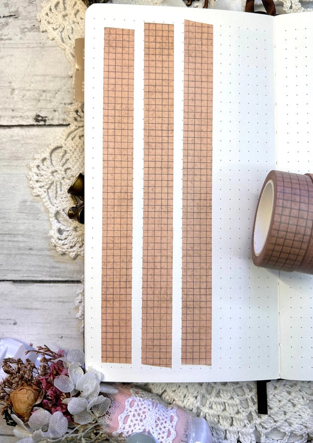 AM Paper & Art Co. - Distressed Grid Washi Tape