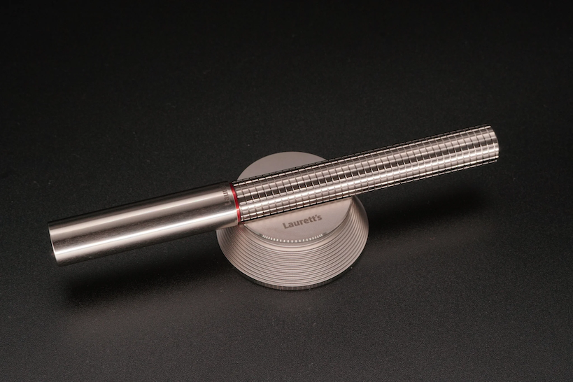 Laurett's Stealthread Fountain Pen