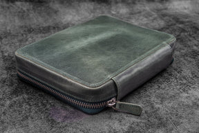 Galen Leather Co. Zippered A5 Wide Expansi Folio - Crazy Horse Forest Green