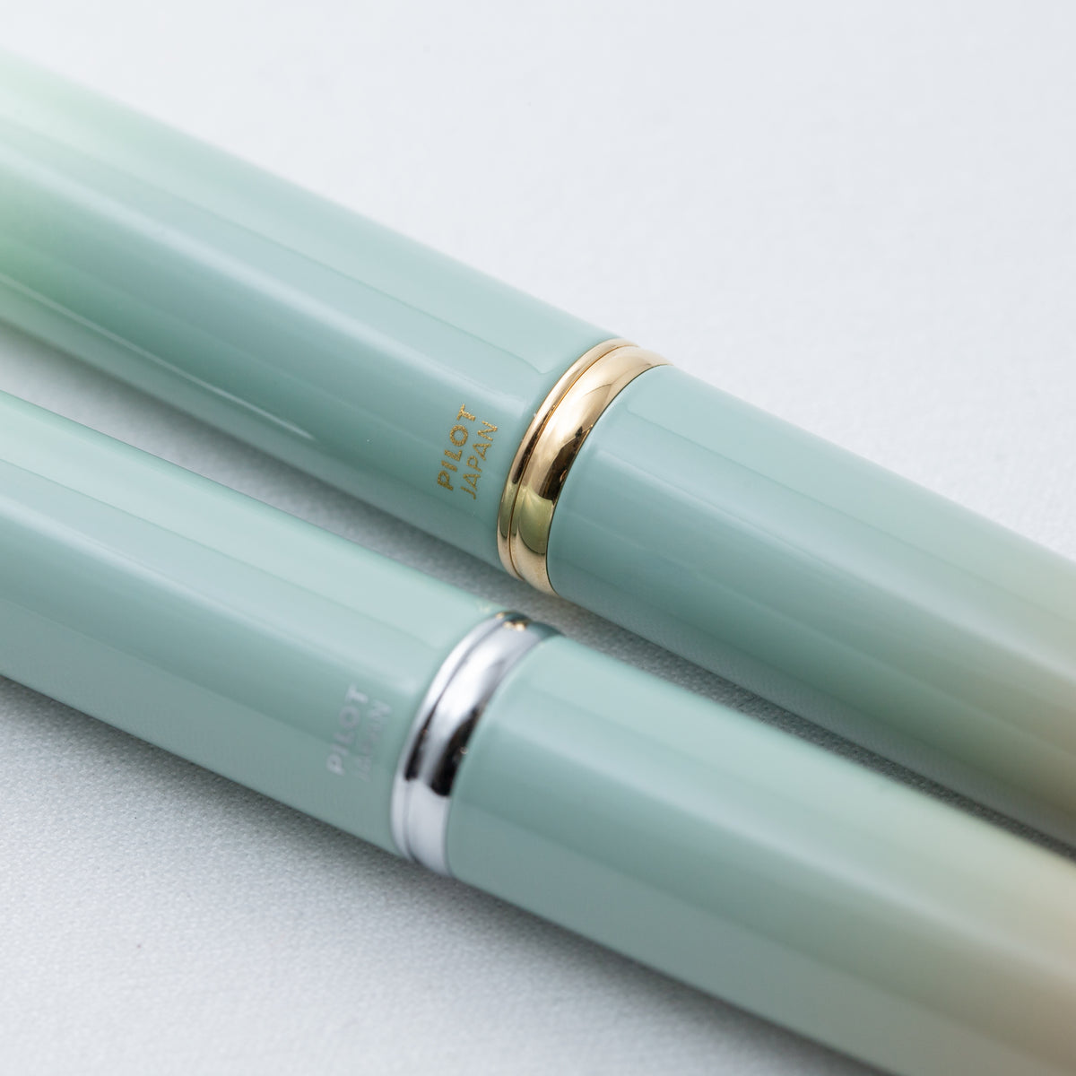 Nagasawa Original Kobe Gradation Higashi Kawasaki Harbor MInt Rhodium Trim