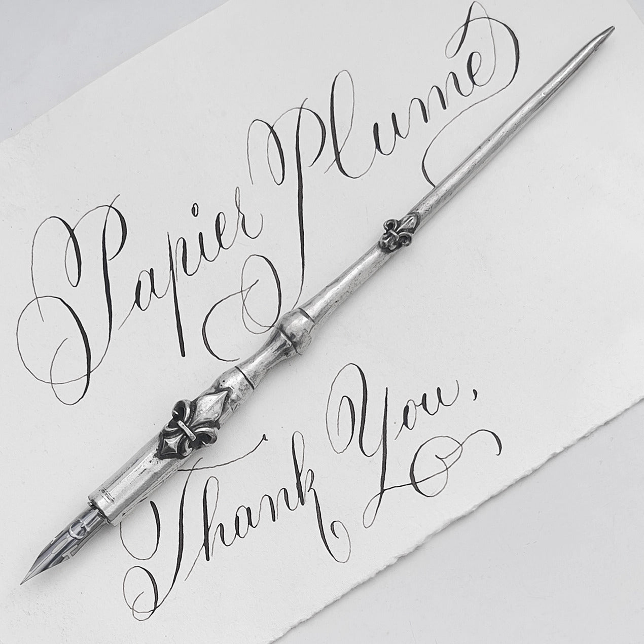 Papier Plume Calligraphy Dip Pen - Fleur De Lys