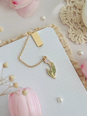 Leelajournals - Enamel Bookmark Pendant