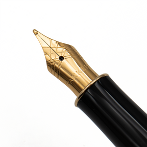 Parker Sonnet Red Lacquer with Gold Trim Fountain Pen