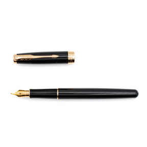 Parker Sonnet Black Lacquer with Gold Trim Fountain Pen