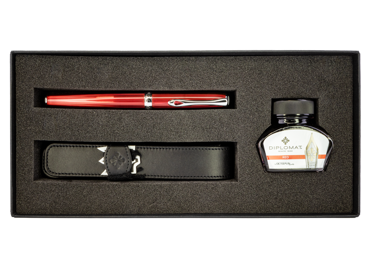 Diplomat Excellence A2 Skyline Red Fountain Pen Gift Set